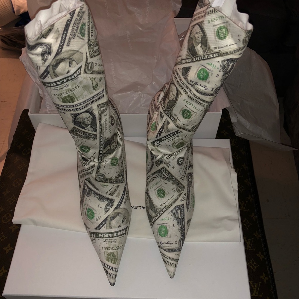 BRAND NEW women’s Balenciaga money print shoes